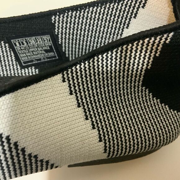 Skechers Air-Cooled Memory Foam Knit Slip-On Flats, Women’s 8 - Picture 6 of 10